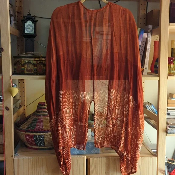 Free People Cover - Picture 3 of 4